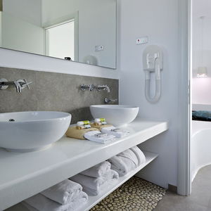 Hotel Santa Maria Luxury Suites And Spa cazare Milos