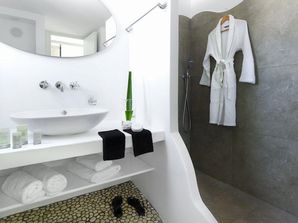 Santa Maria Luxury Suites And Spa