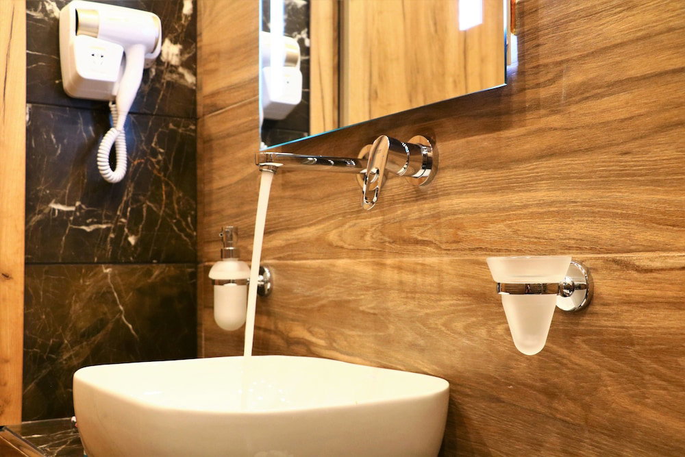 Hotel Semiramis Guesthouse