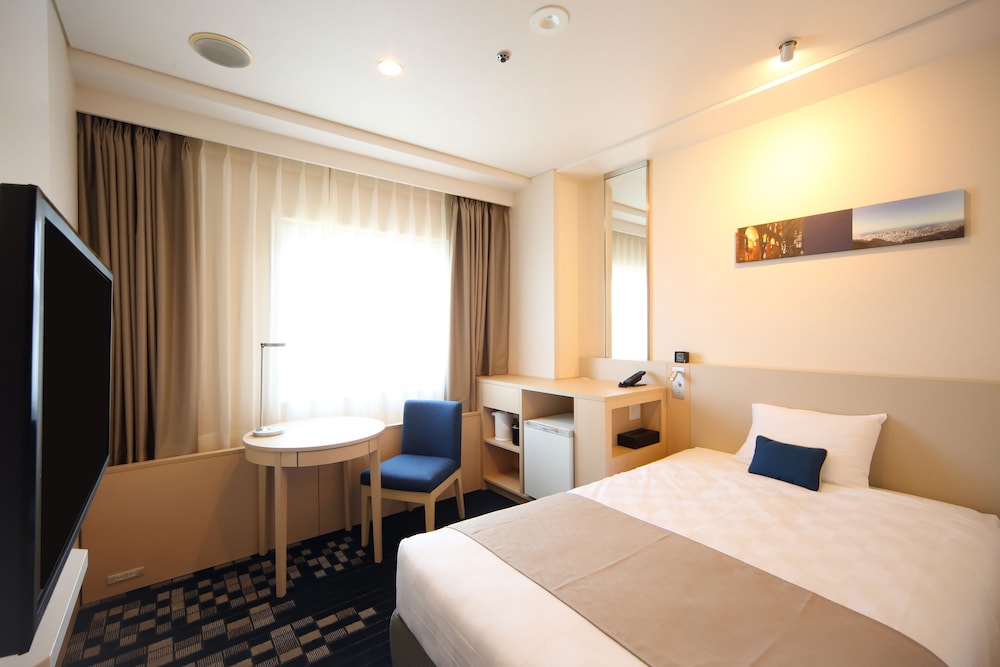 Kobe Sannomiya Tokyu Rei Hotel