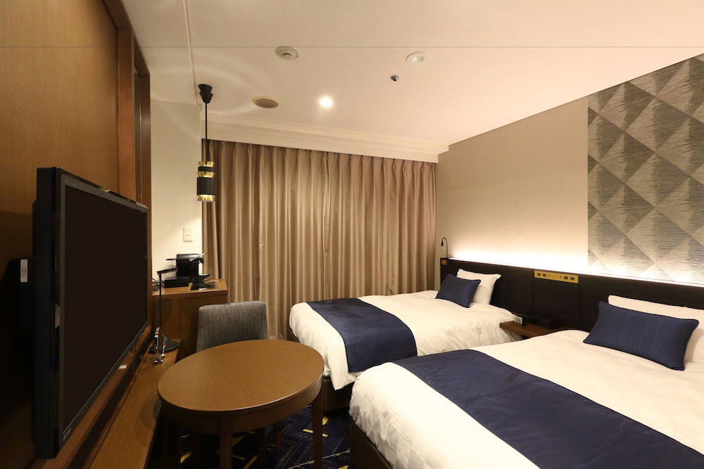 Kobe Sannomiya Tokyu Rei Hotel