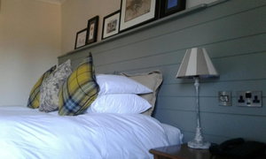 Hotel Crown Hotel cazare Chertsey