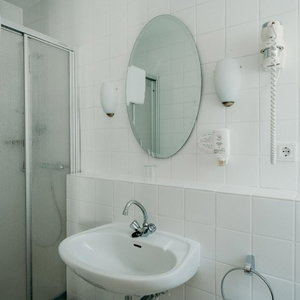 Hotel Crystal Hotel cazare Saarbruecken