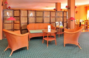 Hotel Ibis Orange Sud cazare Orange