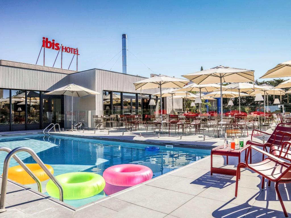 Hotel Ibis Orange Centre Échangeur A7 A9