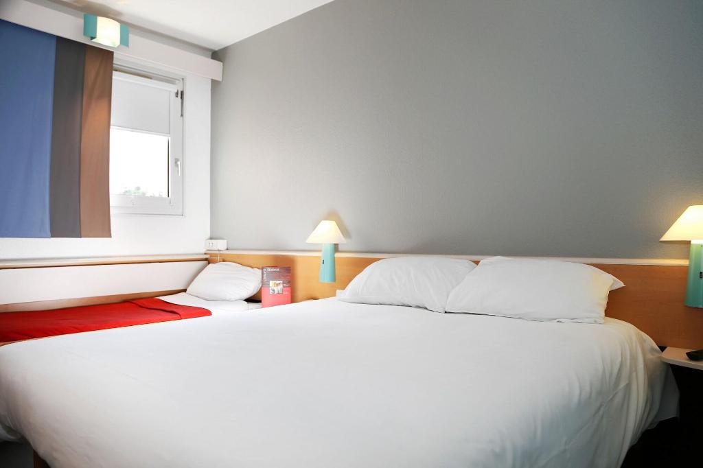 Ibis Orange Centre Échangeur A7 A9