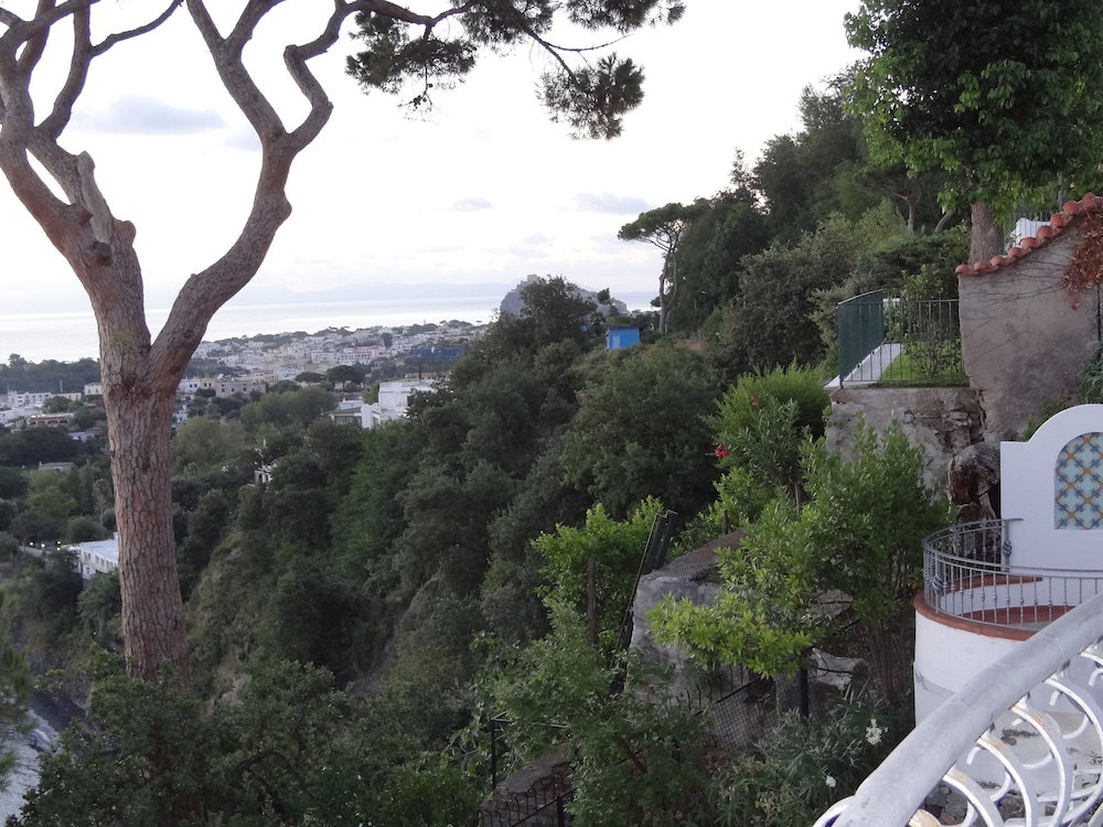 Hotel L'Incanto Restaurant & Suites