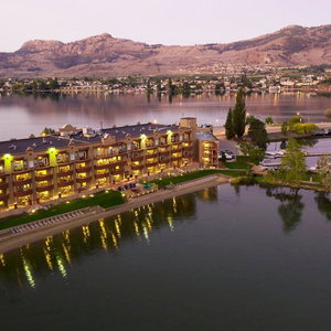 Hotel Holiday Inn Hotel & Suites Osoyoos cazare Osoyoos