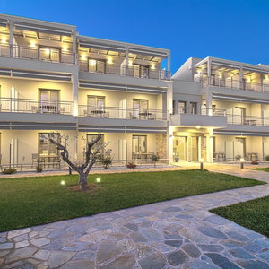 Hotel Oliva Suites Nikiti cazare Nikiti
