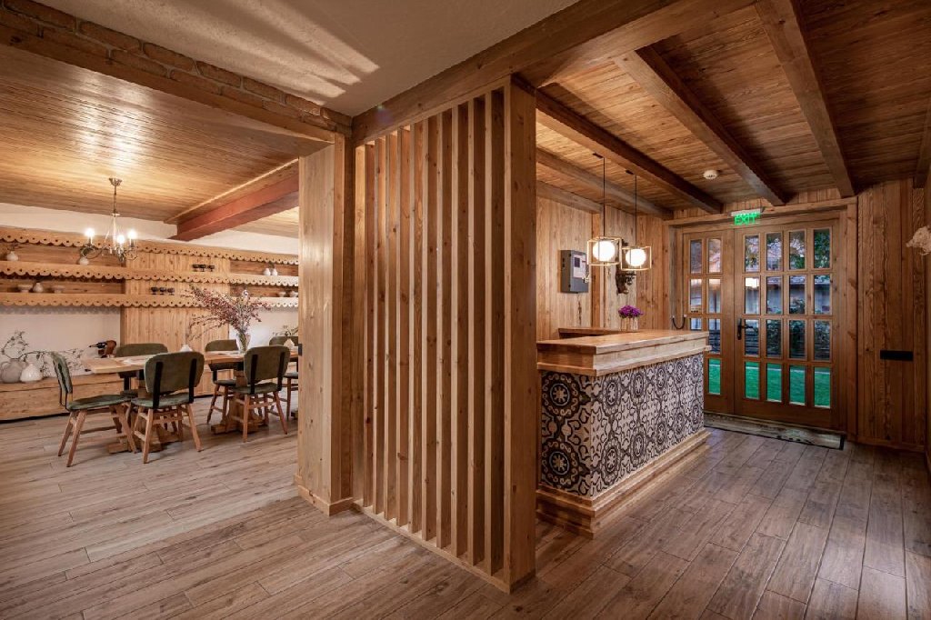 Zara Chalet