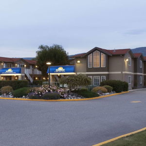 Hotel Days Inn By Wyndham Kelowna cazare Kelowna