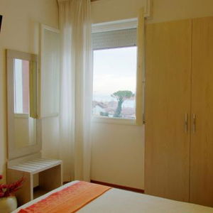 Hotel Manuela cazare Cervia