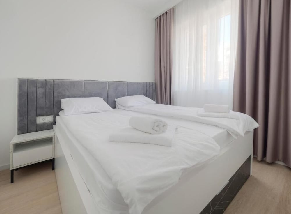 Two Bedroom Apartment Sea View Charlene