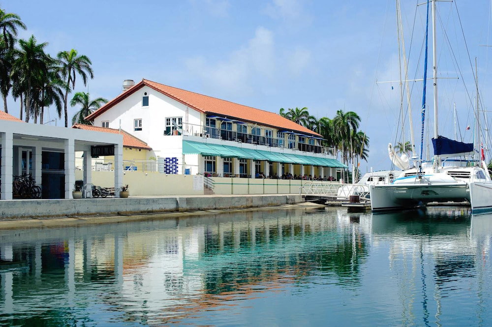 Shelter Bay Marina