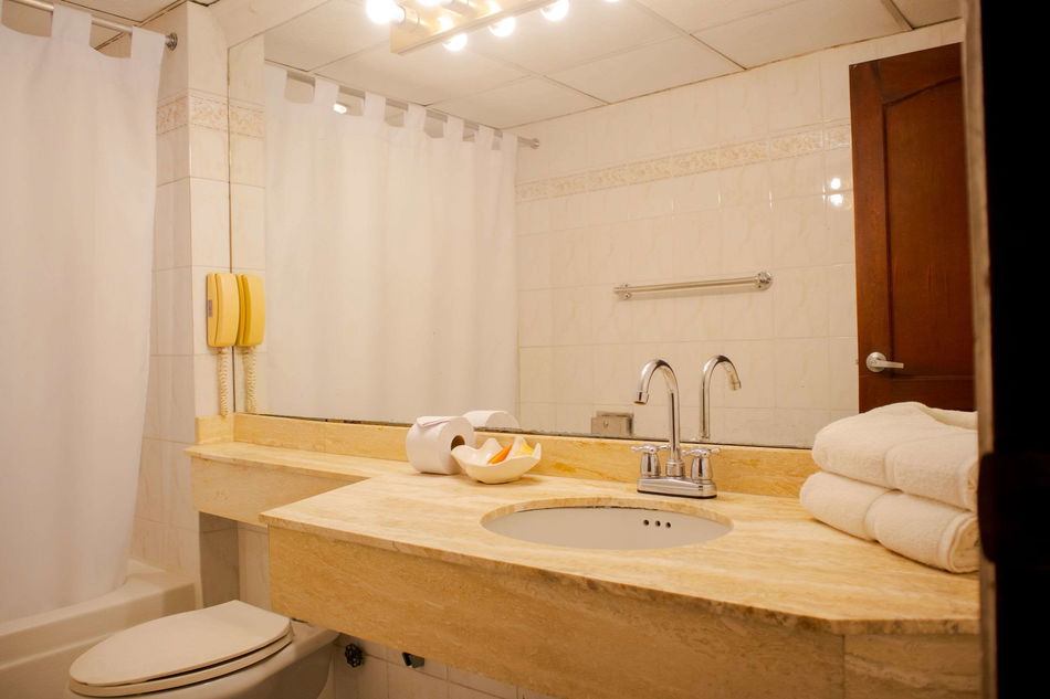 Hotel Faranda Express Puerta Del Sol Barranquilla, A Member Of Radisson Individuals