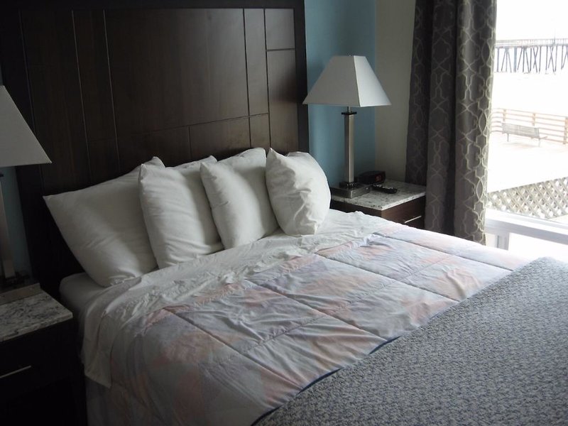 Dolphin Cove Motel
