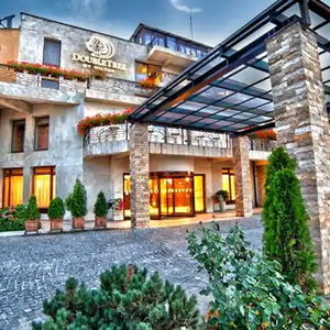 Hotel Doubletree By Hilton Sighisoara-Cavaler cazare Sighisoara