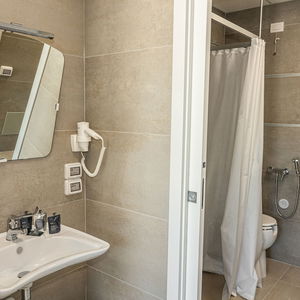 Hotel Beeapartments cazare Bari