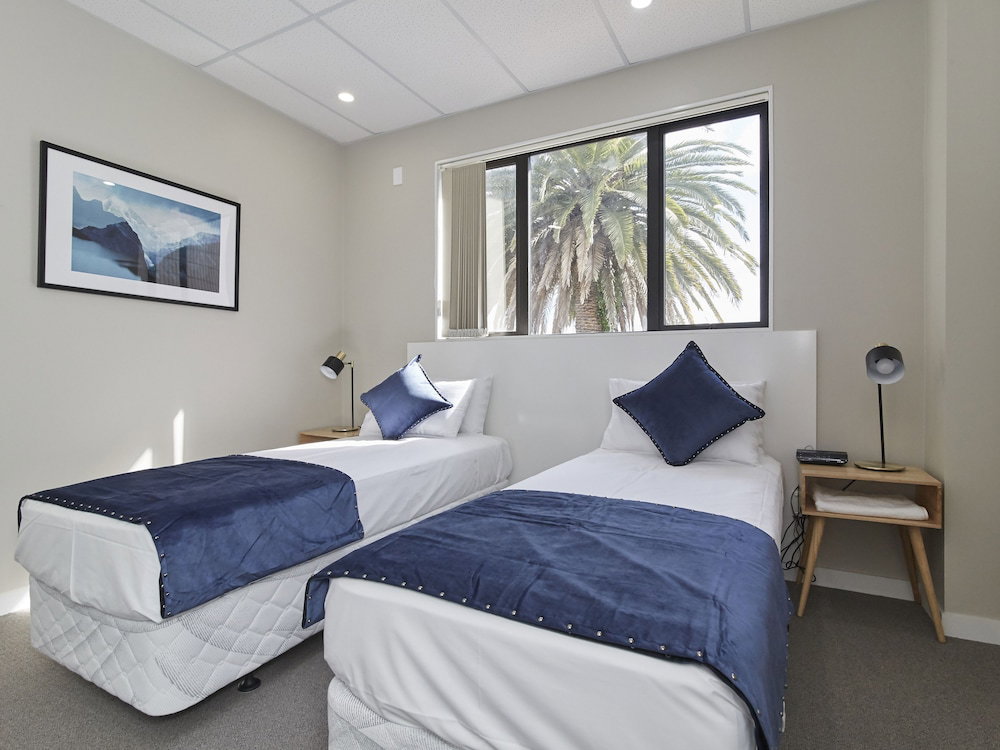 Hotel Three Palms Lodge