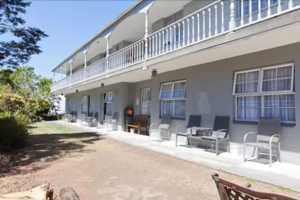 Hotel Tudor Motor Lodge