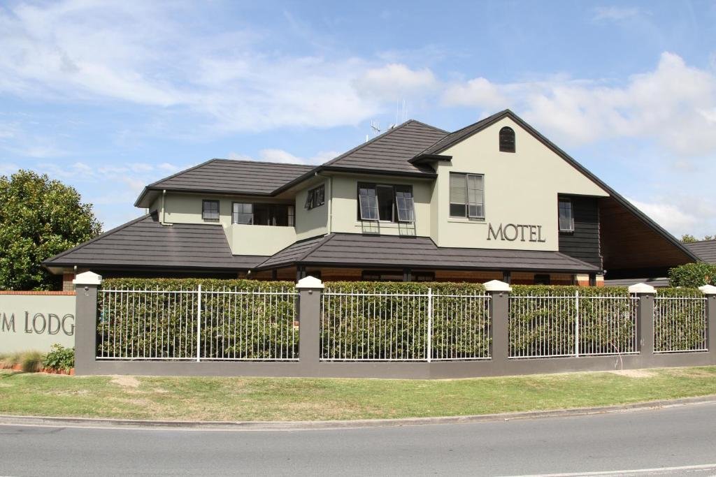 Hotel Quantum Lodge Motor Inn