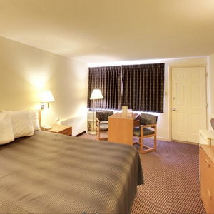 Hotel Travelers Inn cazare Belleville