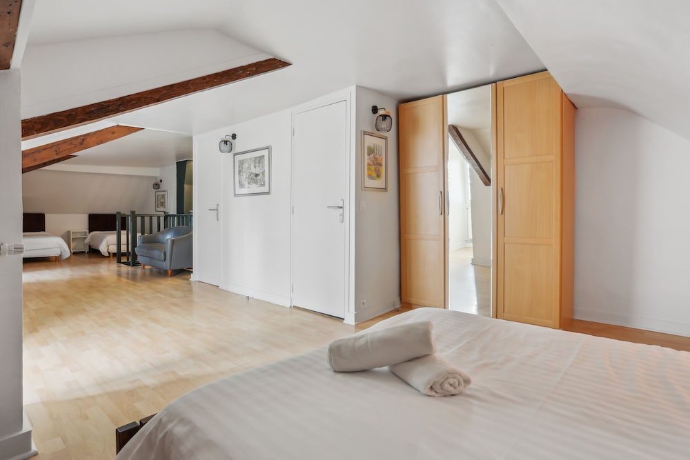 Hotel Robespierre