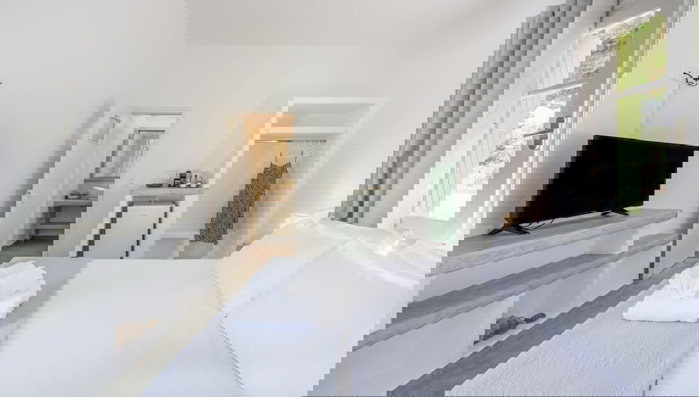 Hotel Pente Elies Milos