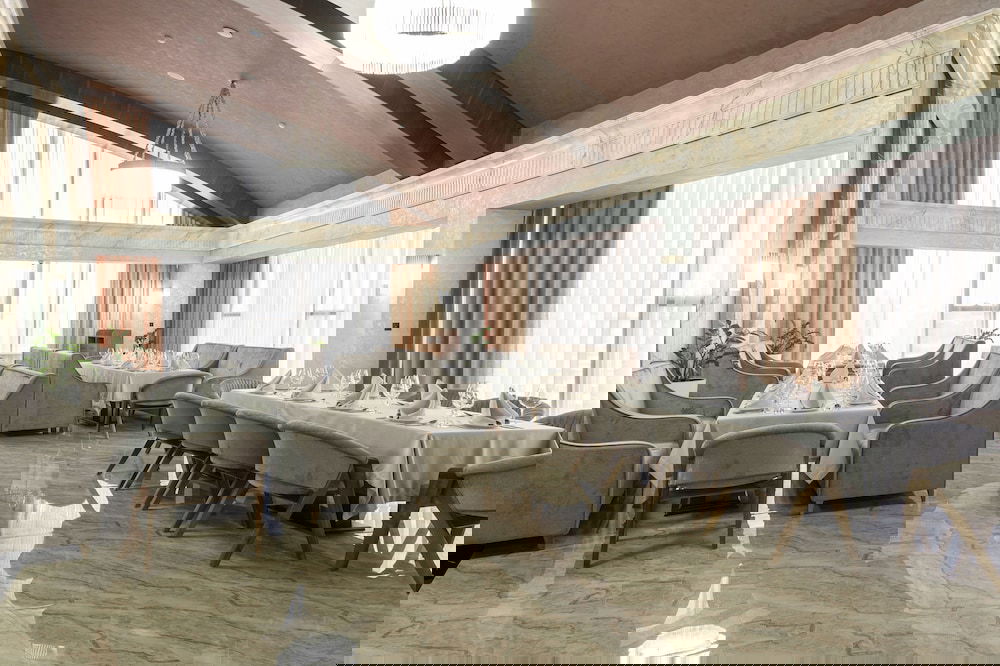 Hotel Mir Luxe Plaza