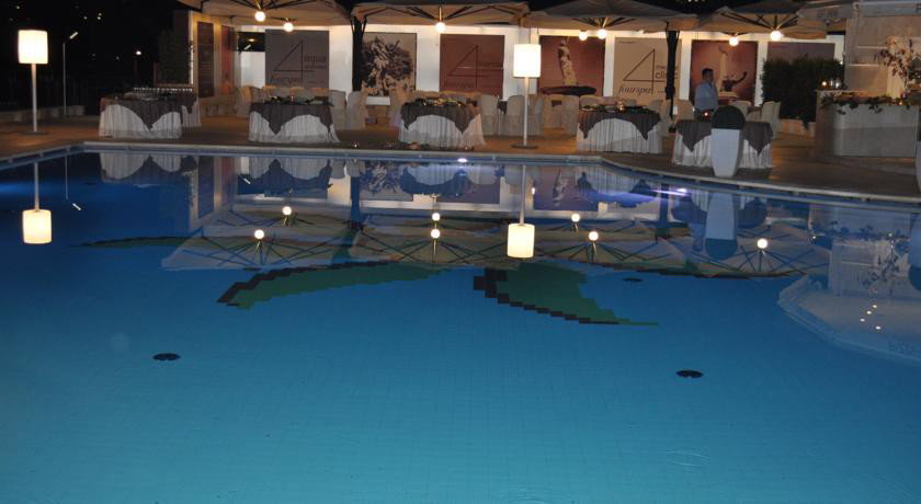 4 Spa Resort Hotel