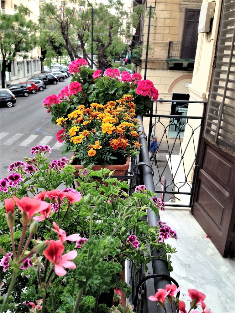 Hotel A Casa Di Amelie