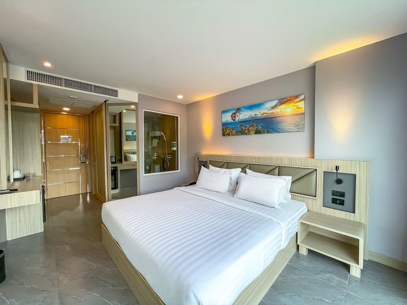 Clarian Hotel Patong Beach