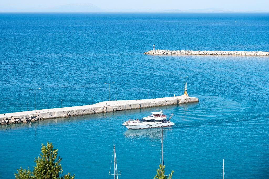 Hotel Faro Del Porto