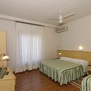 Hotel Lupori cazare Viareggio