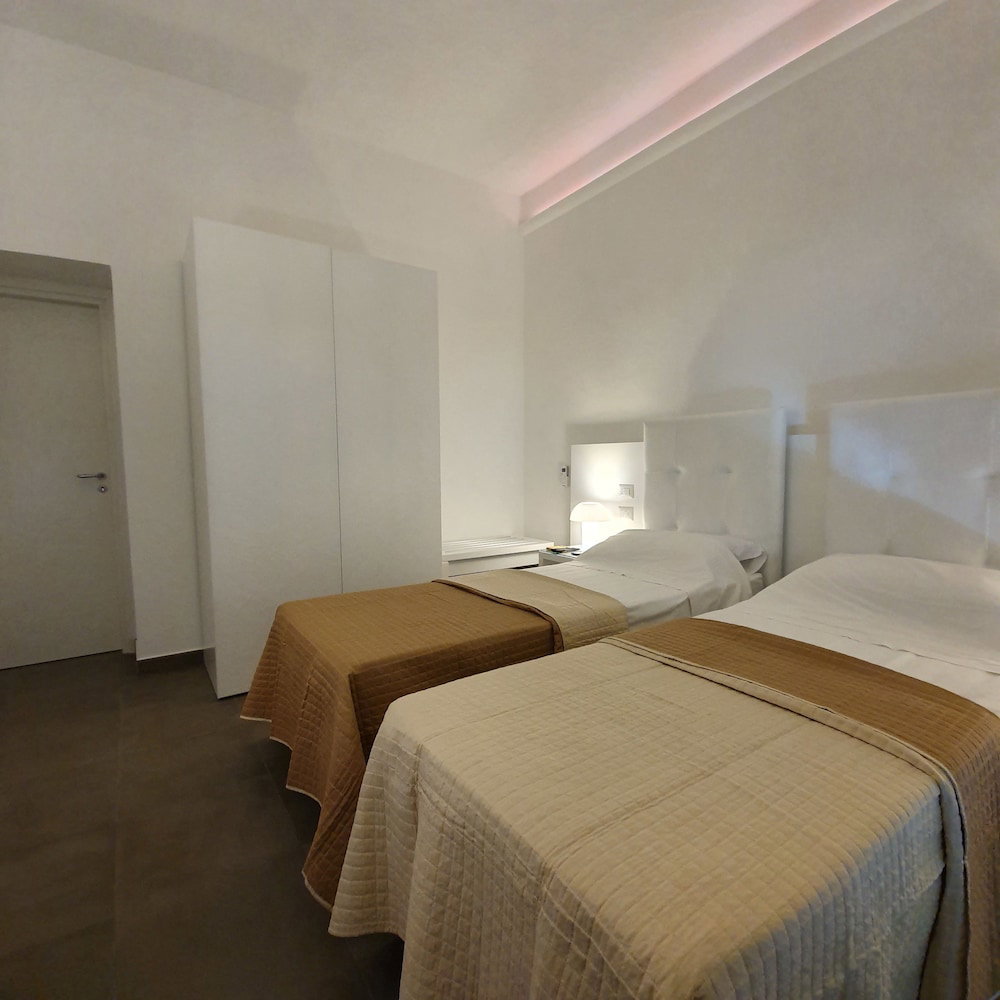 Hotel Fantasia B&Amp;B