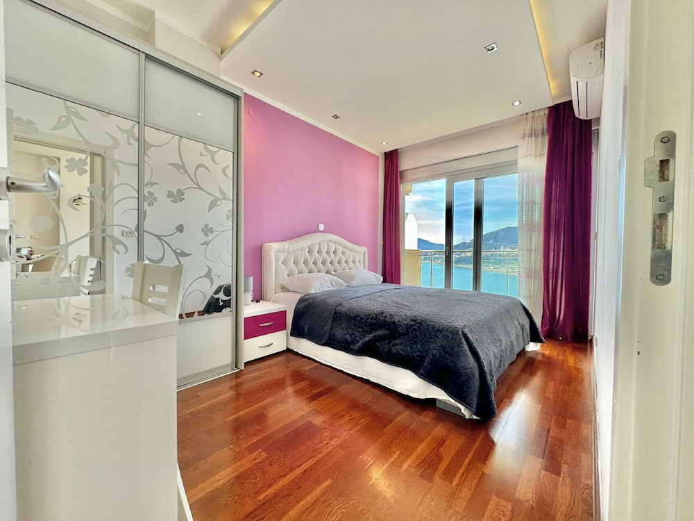 Ponta Nova One Bedroom - Sea View