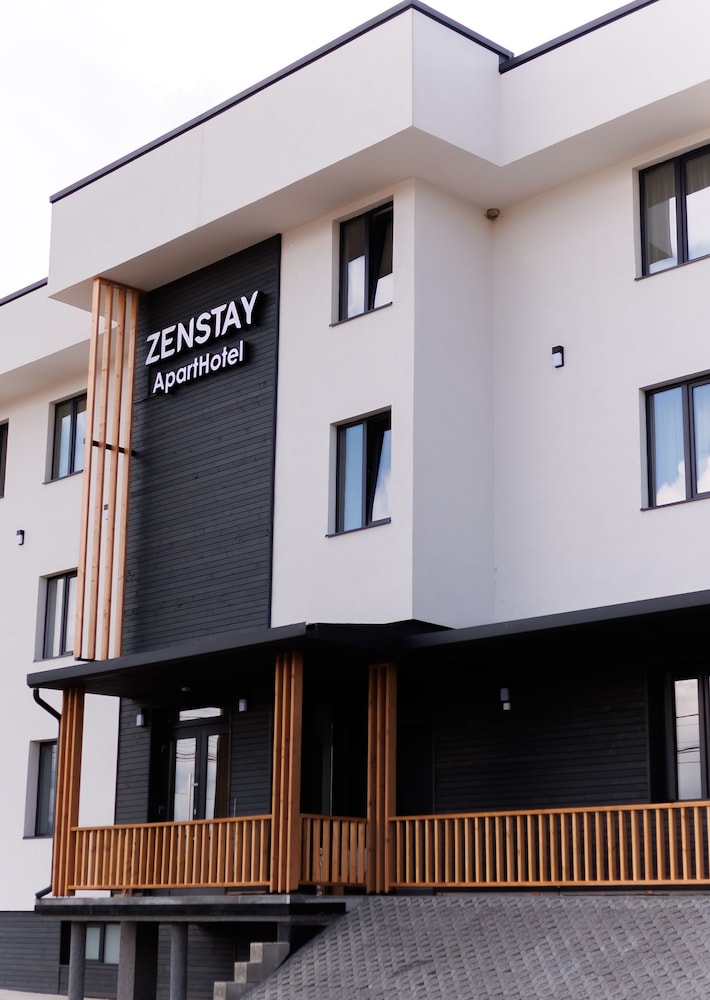 Hotel Zenstay Aparthotel
