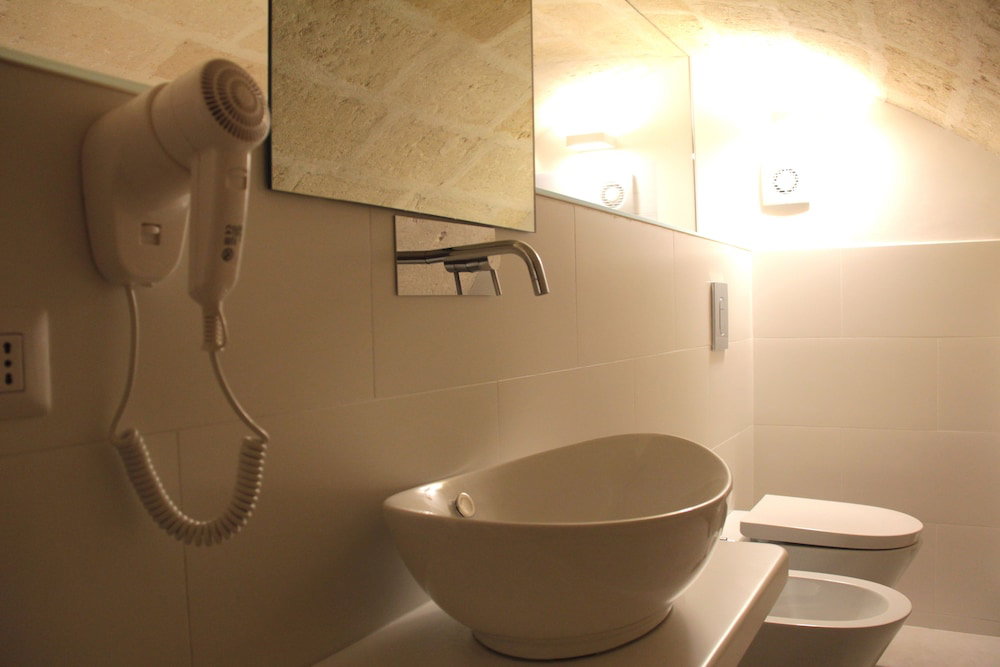 Hotel Lamia Room Rentals