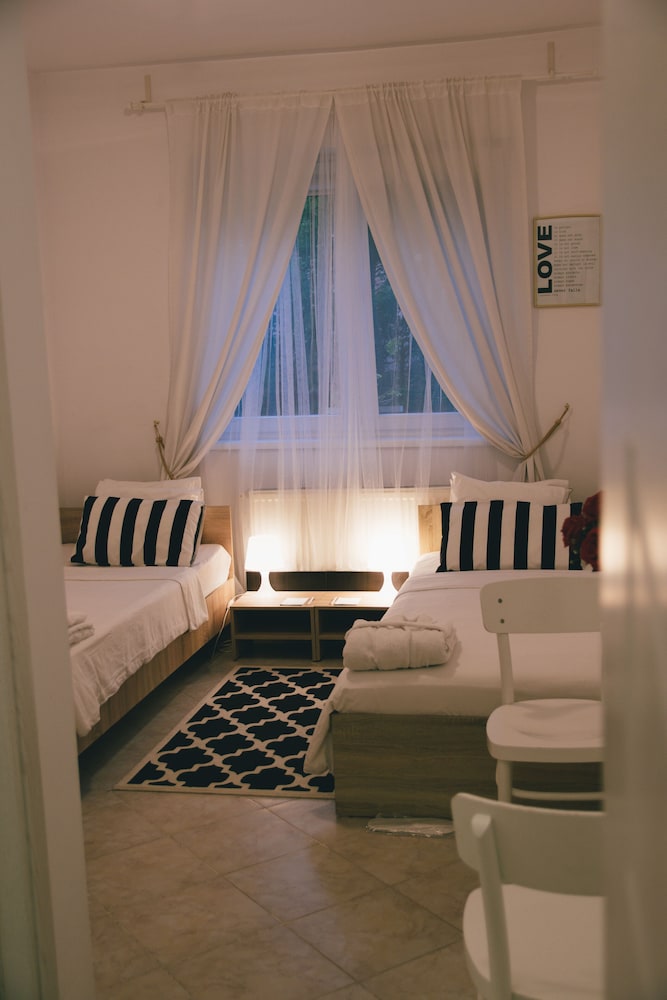 Youness Wellness Clinic & Retreat