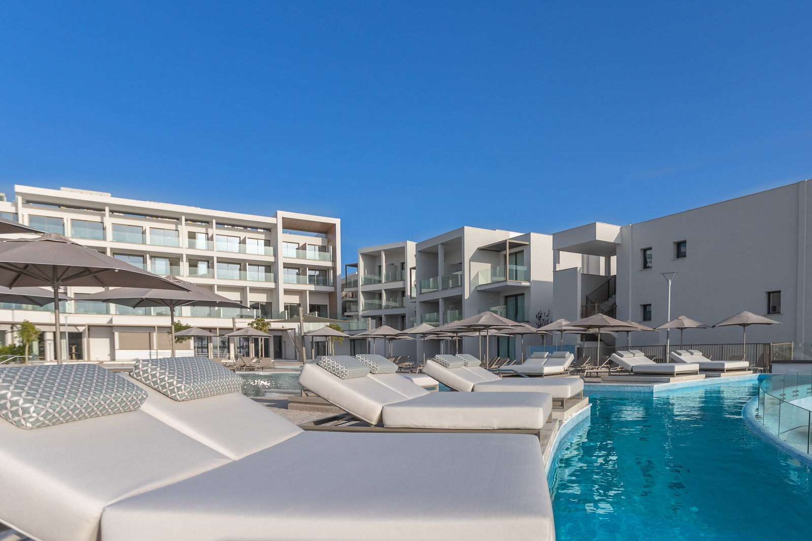 dal travel Mare Paphos