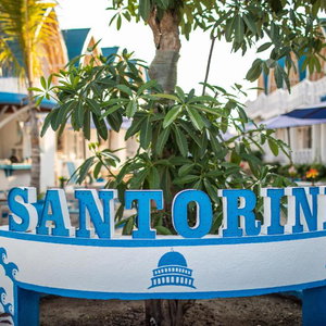 Hotel Santorini Beach Resort cazare Gili Trawangan