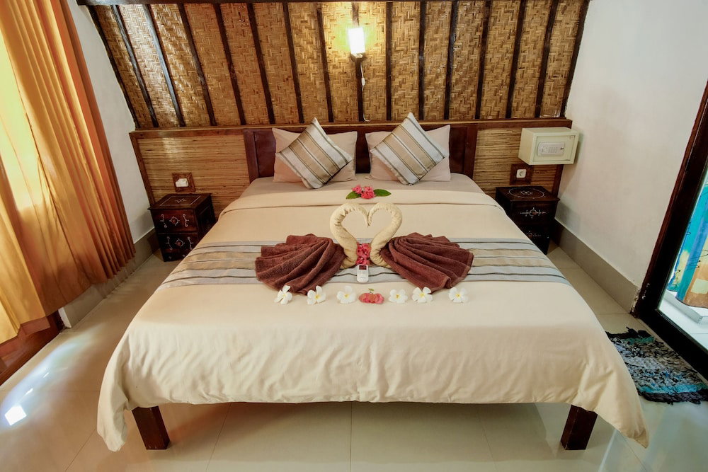 Hotel Warna Beach Hotel