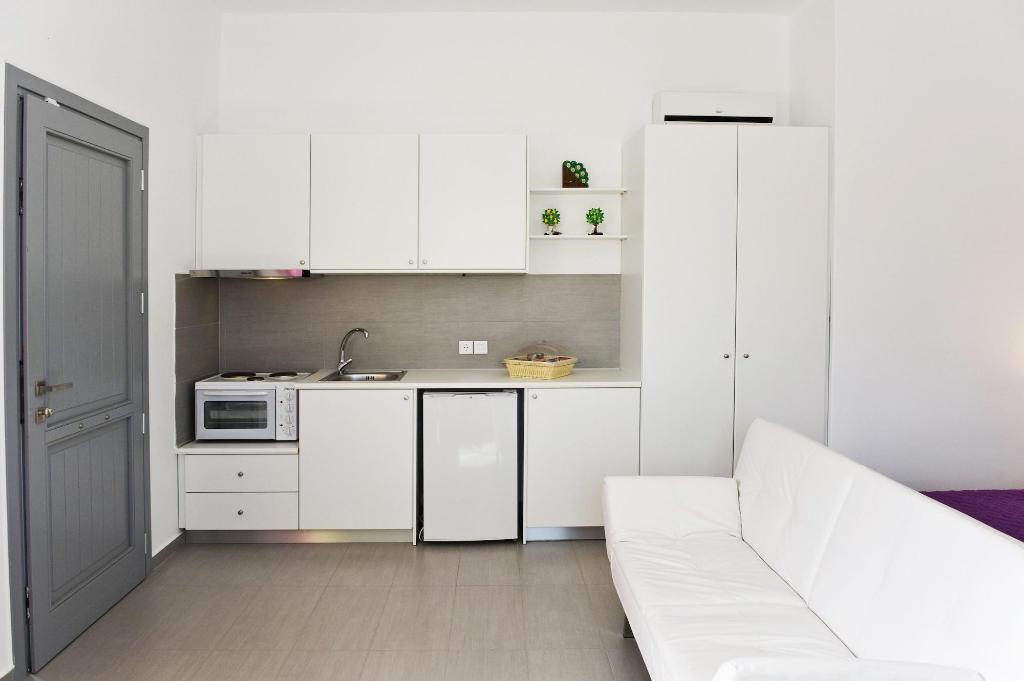 Tsakanos Home