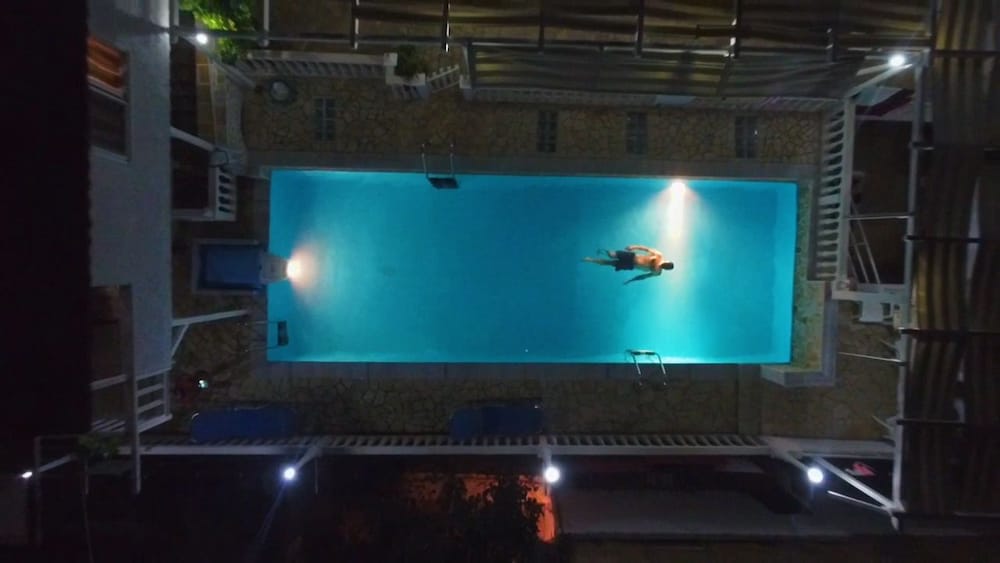 Hotel Qeparo Napolon Complex