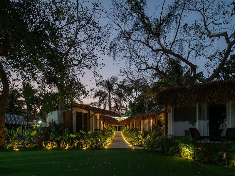 Hotel Casa Aakal Lagoon Front