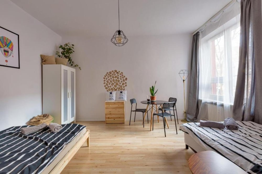 Hotel Coffee House - 50M From Old Town Square