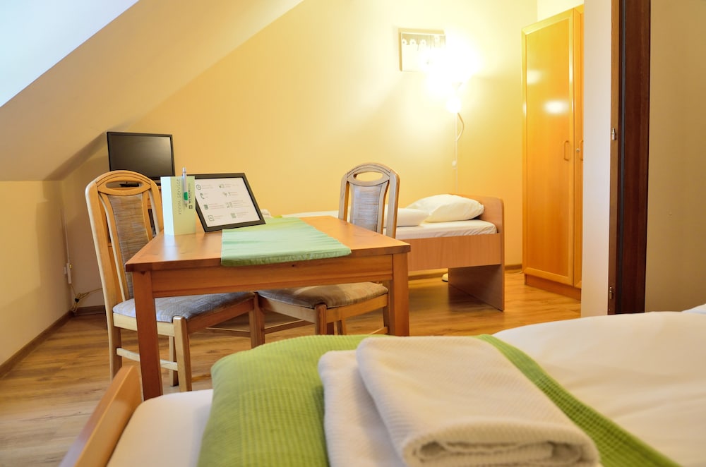 Hotel Wenderedu Business Center