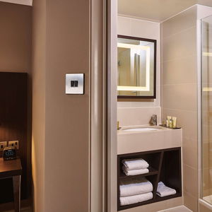 Sejur Doubletree By Hilton London - Ealing Hotel vacanta Londra