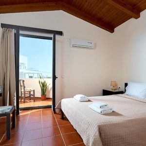 Sejur Creteco Hotel & Suites vacanta Gournes