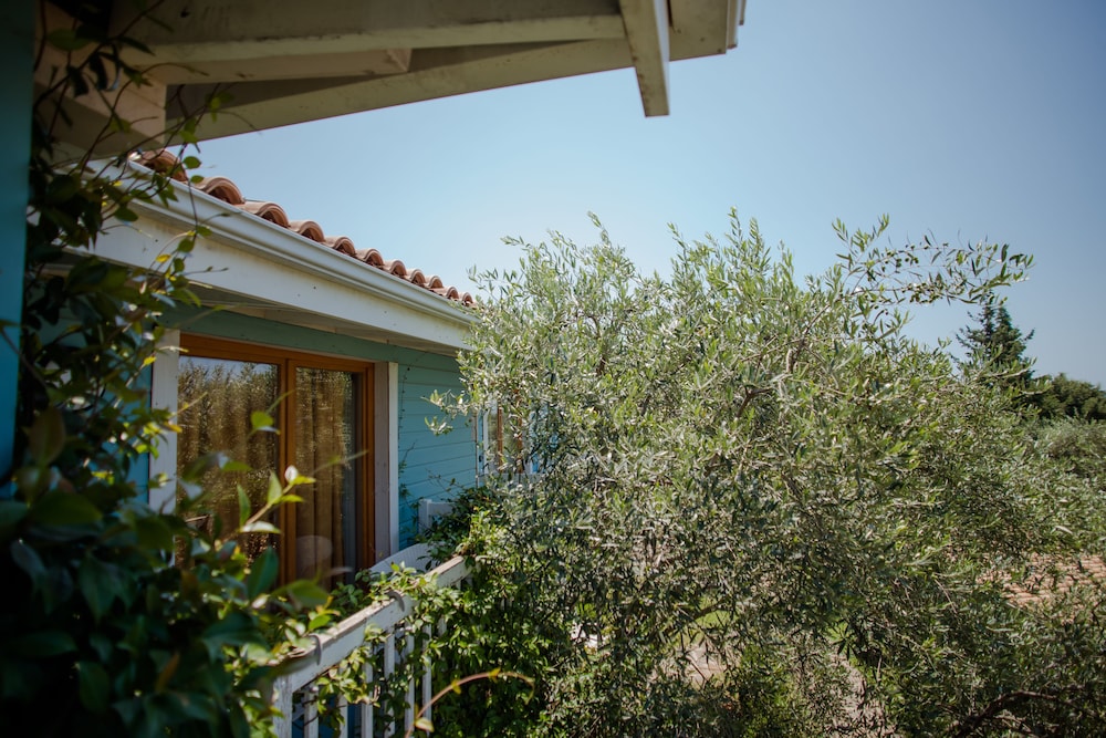 Drymades Inn Resort